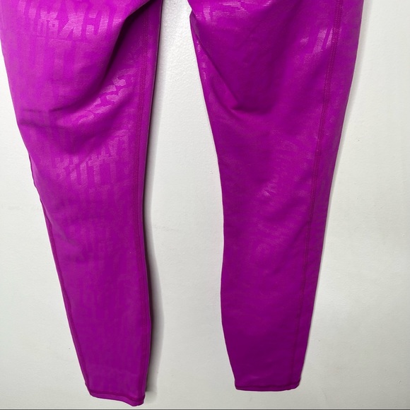 FABLETICS Kick Butt Fiesta Define High-Waisted 7/8 Barbiecore Legging - Picture 13 of 15